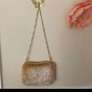 Furry crossbody with removable chain